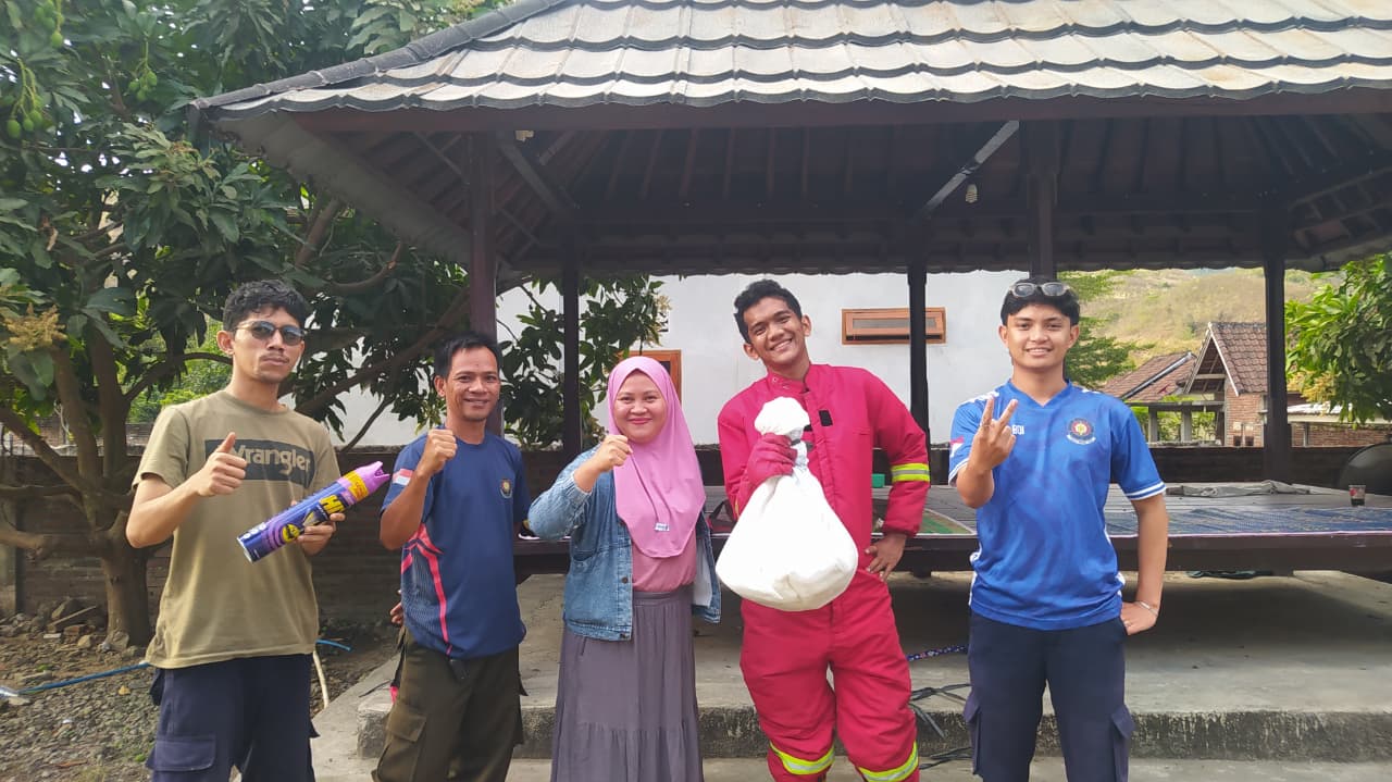 Operasi Tangkap Tawon (OTT) di Dusun Lancing 3, Desa Mekarsari